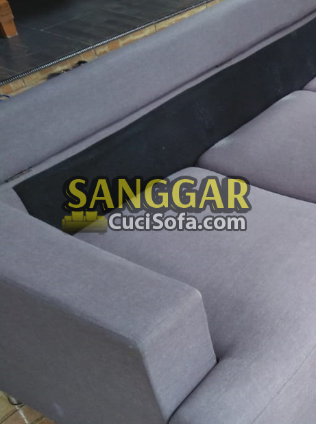 jasa-cuci-sofa-coklat-08.jpg