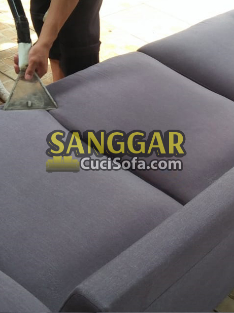 jasa-cuci-sofa-coklat-11.jpg