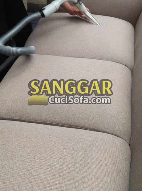 jasa-cuci-sofa-coklat-14.jpg