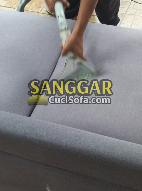 jasa-cuci-sofa-coklat-18.jpg